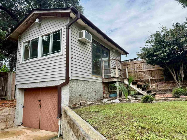 $3,200 | 1717 Yates Avenue, Pensacola, FL 32503