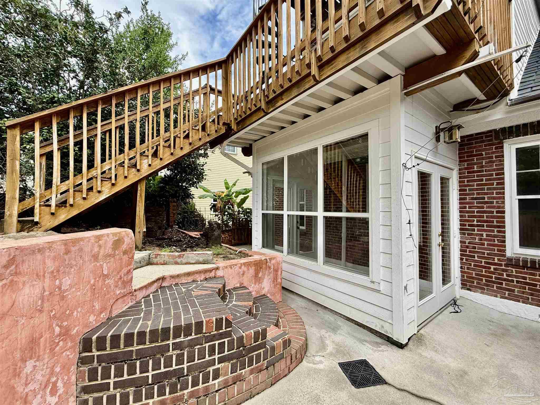 1717 Yates Avenue Pensacola, FL 32503 - Photo 45 of 47 a view of a balcony with staircase