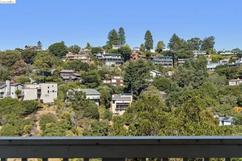 $1,629,000 | 295 Scenic Avenue, Piedmont, CA 94611
