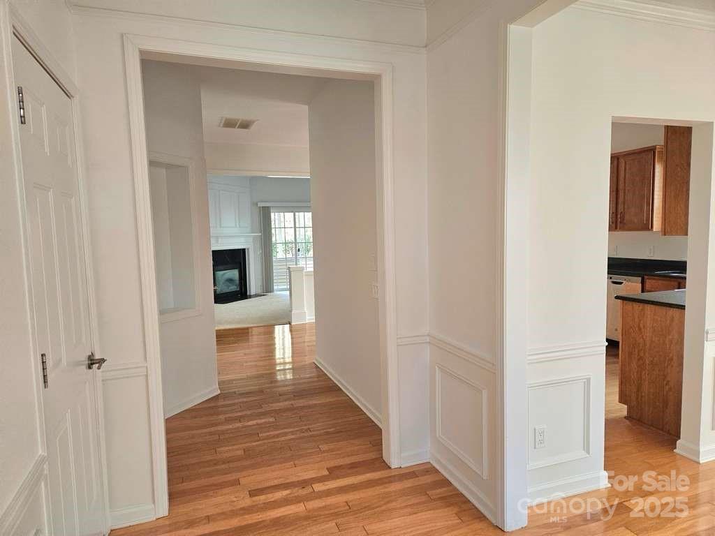 6423 Ridgeview Commons Drive Charlotte, NC 28269 - Photo 12 of 22