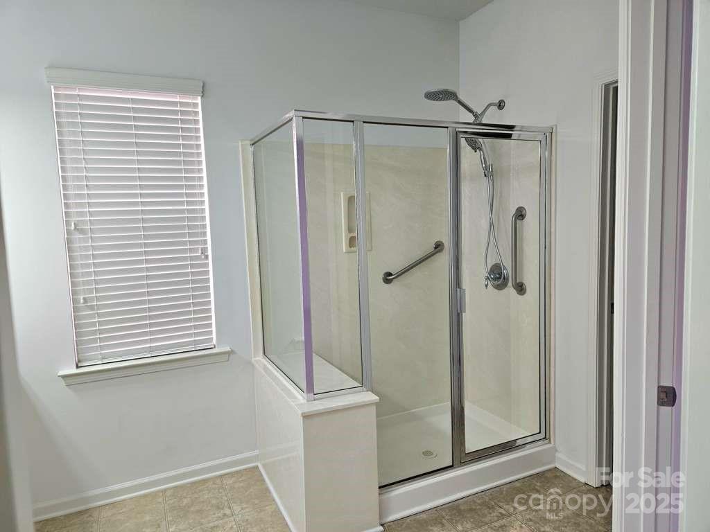 6423 Ridgeview Commons Drive Charlotte, NC 28269 - Photo 14 of 22