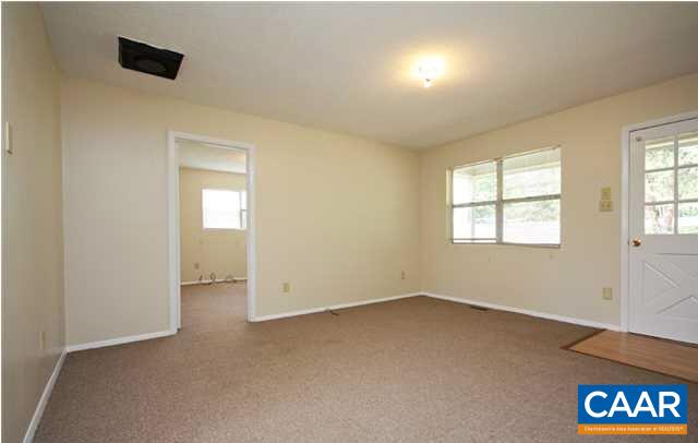 3 Appletree Road Palmyra, VA 22963 - Photo 6 of 14 an empty room with windows