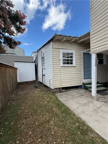 $1,200 | 418 Octavia Street, Unit BACK, New Orleans, LA 70115