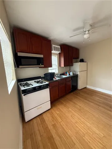$1,200 | 418 Octavia Street, Unit BACK, New Orleans, LA 70115