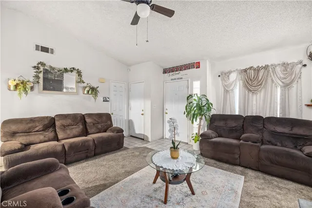 $380,000 | 2527 Garnet Lane, Lancaster, CA 93535