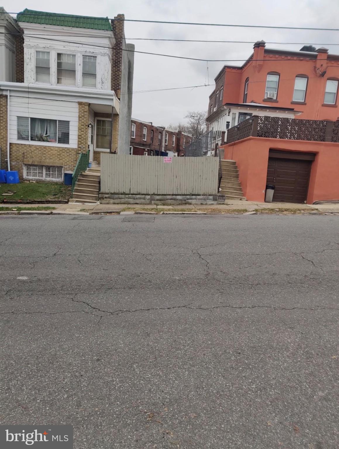 Charming urban duplex with character.