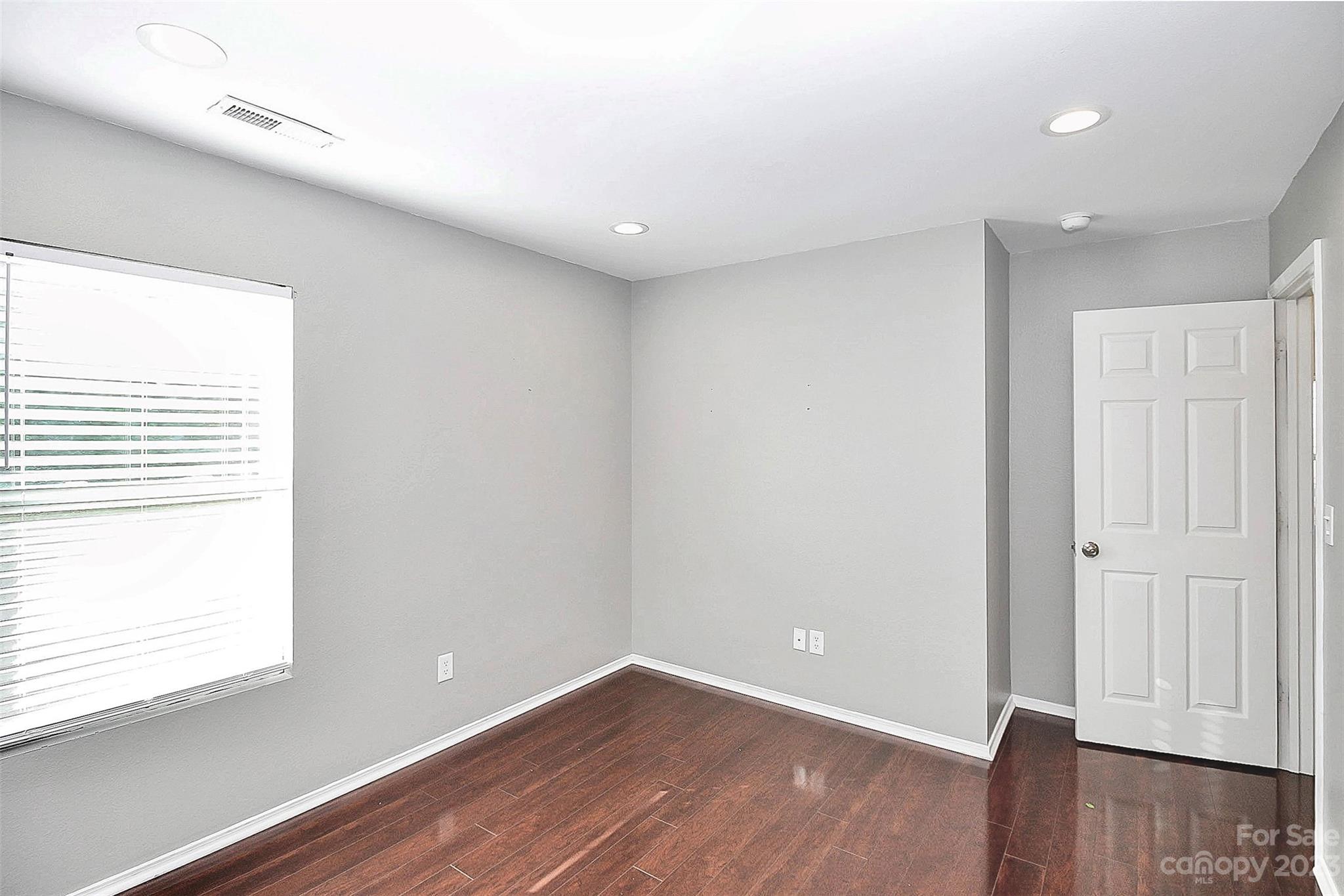 8950 Chalkstone Road Charlotte, NC 28216 - Photo 15 of 33 Gallery Image 15