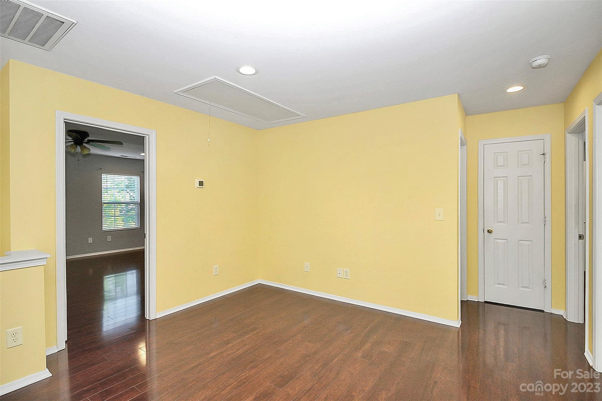 8950 Chalkstone Road Charlotte, NC 28216 - Photo 20 of 33 Gallery Image 20