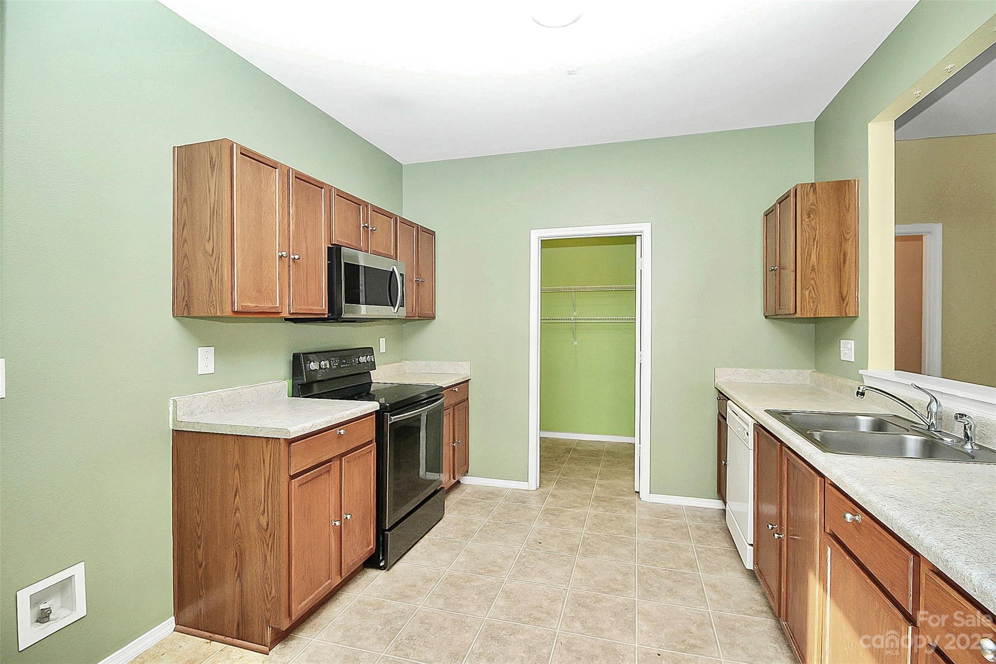 8950 Chalkstone Road Charlotte, NC 28216 - Photo 25 of 33 Gallery Image 25