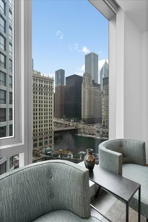 $1,549,000 | 403 North Wabash Avenue, Unit 10C, Chicago, IL 60611