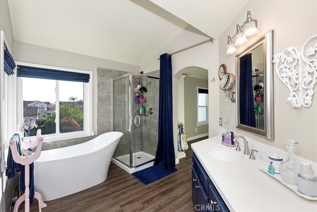 20637 Mesa Oak Drive Riverside, CA 92508 - Photo 44 of 66 a living room with furniture and a large window