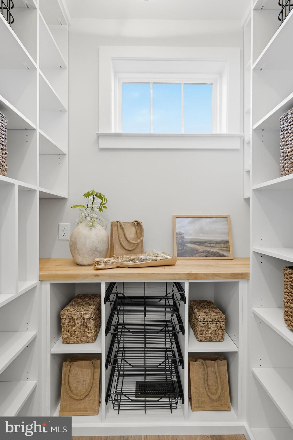 405 Pennybrook Court, Unit 3 Flourtown, PA 19031 - Photo 8 of 31 a kitchen with a stove and cabinets