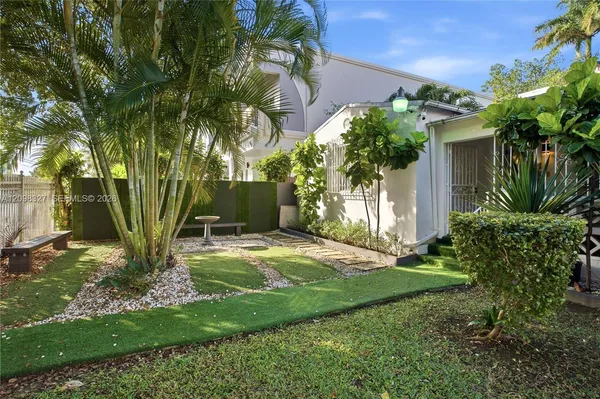 $3,200 | 3318 Northwest 19th Avenue, Miami, FL 33142