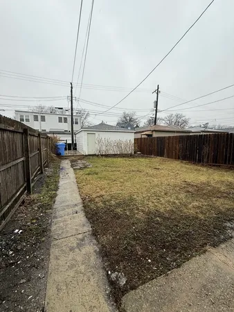 $2,300 | 3616 North Kedzie Avenue, Unit 1, Chicago, IL 60618