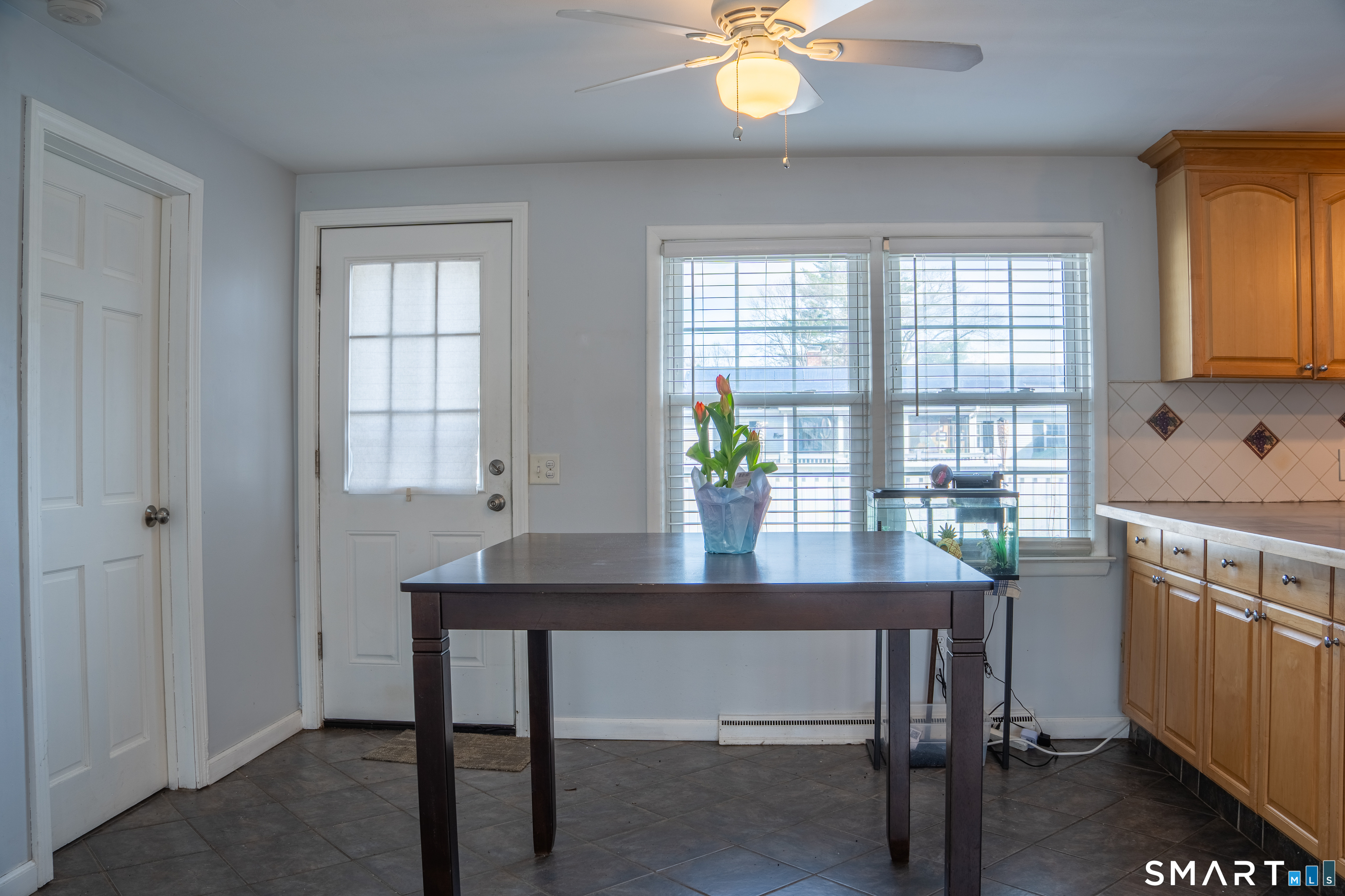 18 Leon Street Thompson, CT 06277 - Photo 7 of 17