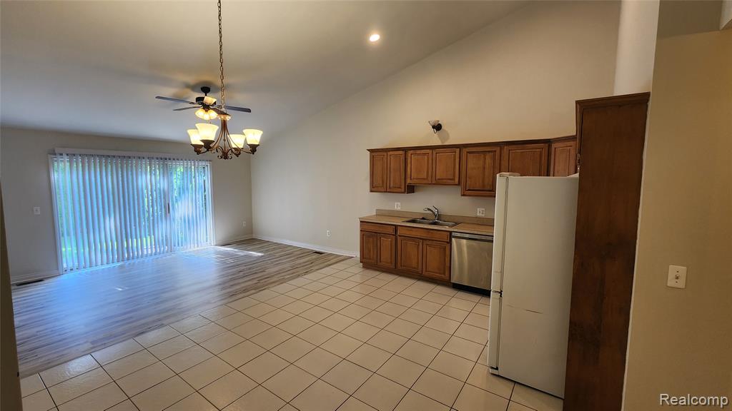 51675 Sass Road New Baltimore, MI 48047 - Photo 4 of 12