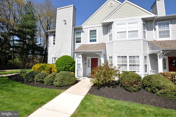 $300,000 | 701 Sweetwater Drive, Cinnaminson, NJ 08077