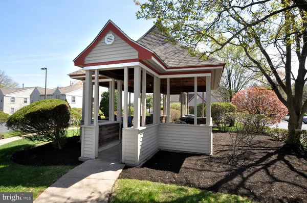 $300,000 | 701 Sweetwater Drive, Cinnaminson, NJ 08077