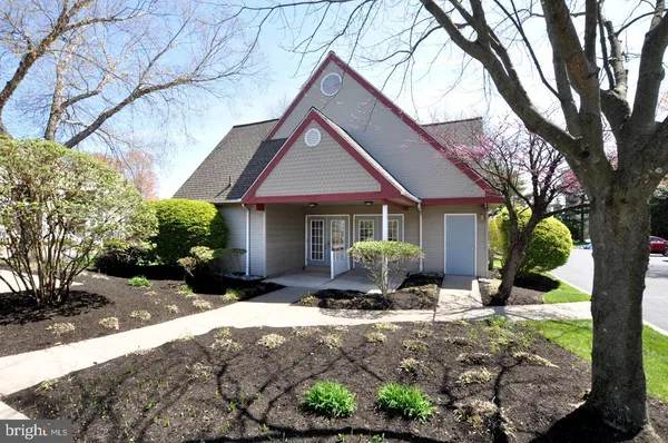 $300,000 | 701 Sweetwater Drive, Cinnaminson, NJ 08077