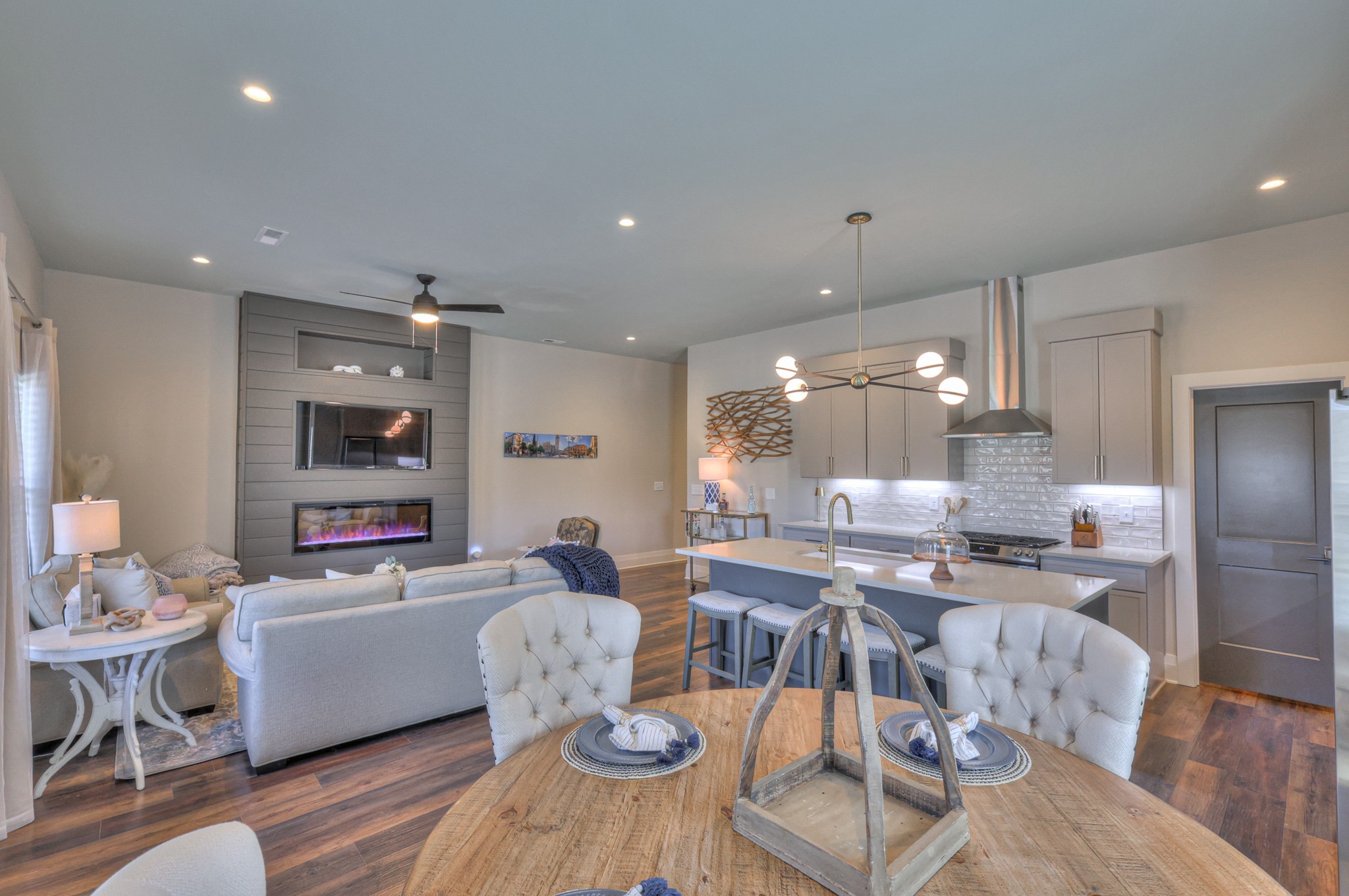 1108 Noble Loop Nashville, TN 37211 - Photo 5 of 45 a living room with furniture kitchen view and a wooden floor