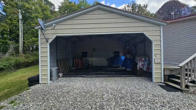 $315,000 | 9166 Gilliam School Road, Wise, VA 24293