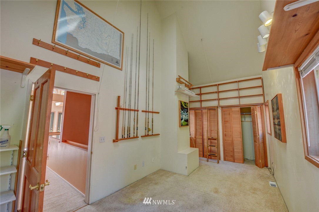 3769 Biz Point Road Anacortes, WA 98221 - Photo 14 of 25 Gallery Image 14