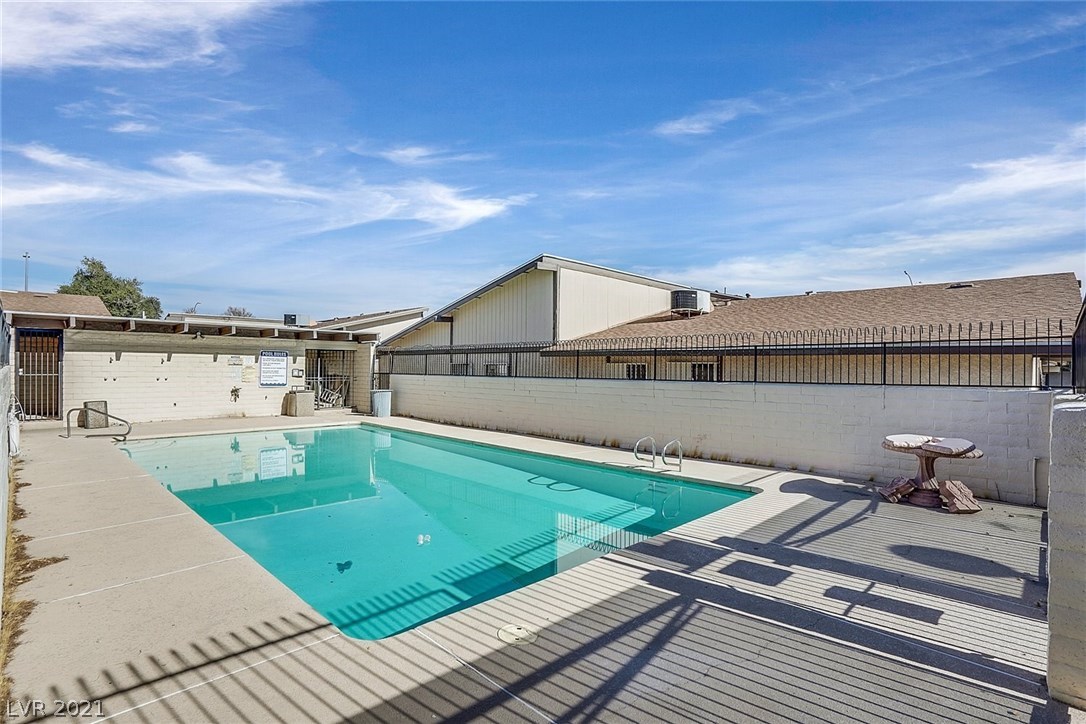 5709 Smoke Ranch Road, Unit A Las Vegas, NV 89108 - Photo 22 of 24