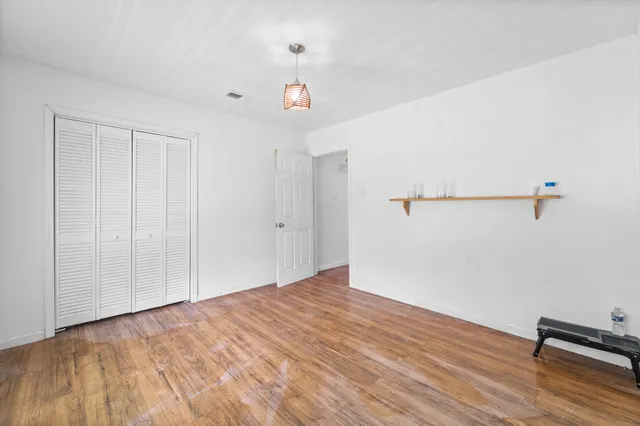 $229,000 | 401 Lee Avenue, Anahuac, TX 77514