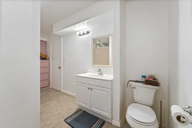 $229,000 | 401 Lee Avenue, Anahuac, TX 77514