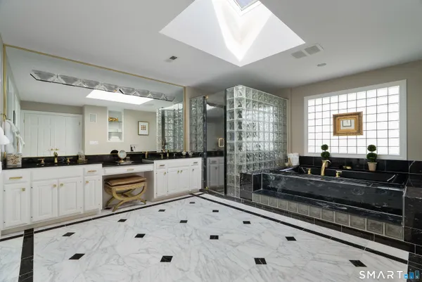 $1,500,000 | 57 Thistledown, Suffield, CT 06078