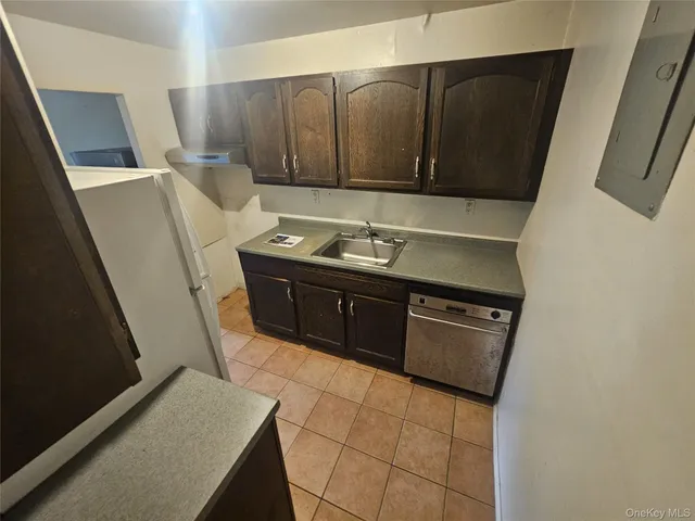 $169,900 | 424 Carpenter Avenue, Unit 11, Newburgh, NY 12550
