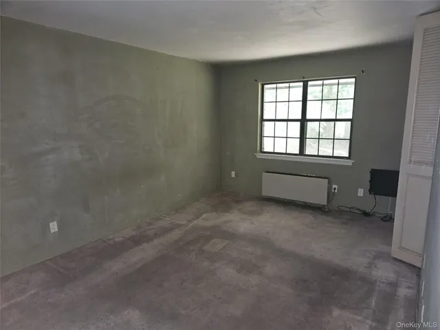 $169,900 | 424 Carpenter Avenue, Unit 11, Newburgh, NY 12550