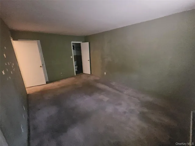 $169,900 | 424 Carpenter Avenue, Unit 11, Newburgh, NY 12550