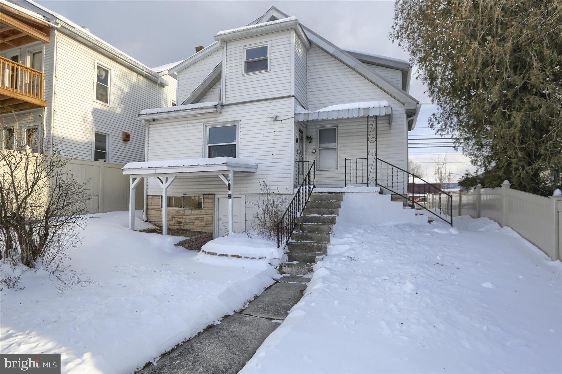 425 East Walnut Street Lewistown, PA 17044 - Photo 2 of 37