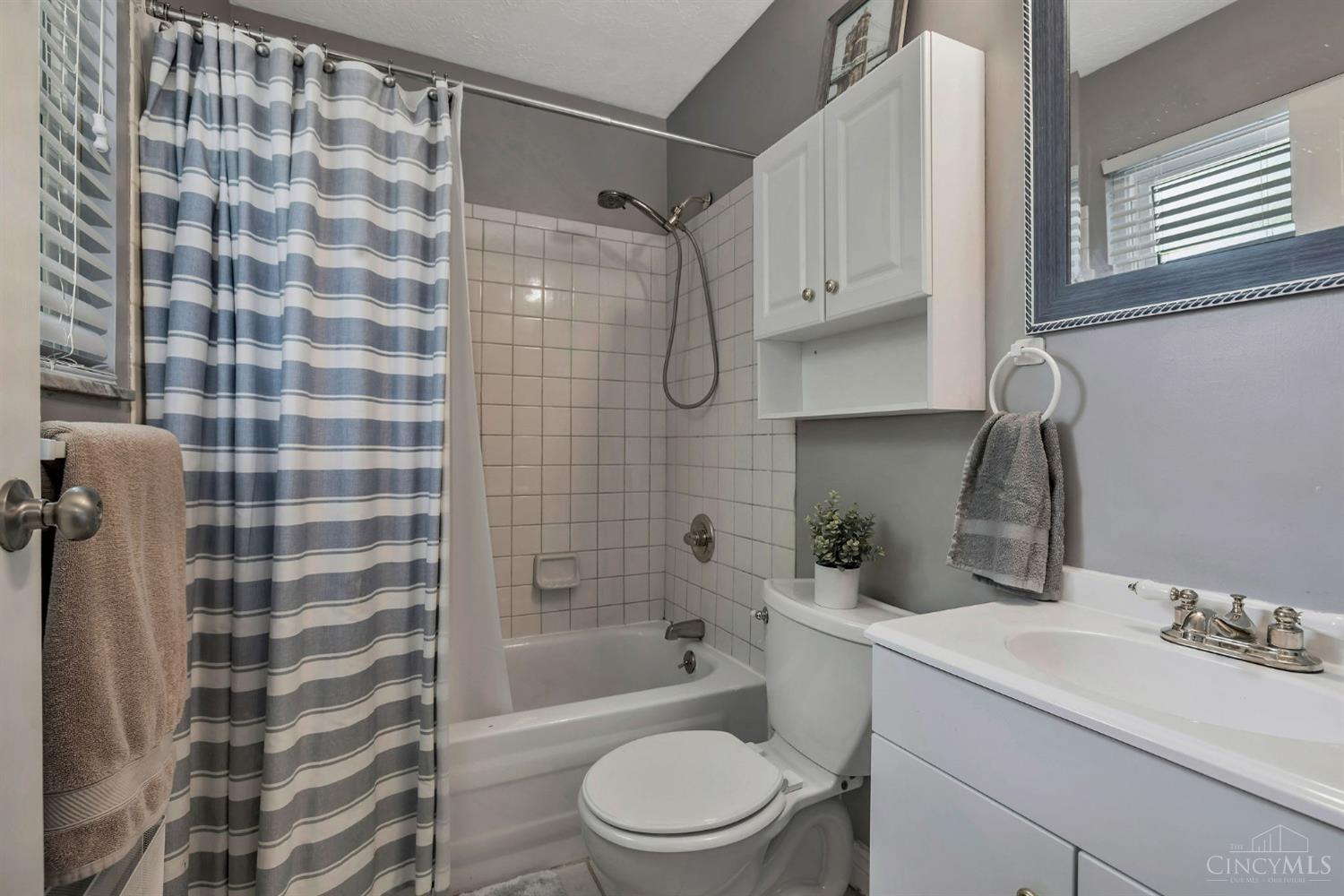 2966 Kleeman Road Cincinnati, OH 45211 - Photo 22 of 38