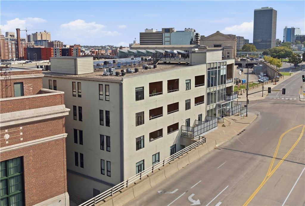360 West Pershing Road, Unit 30 Kansas City, MO 64108 - Photo 27 of 28