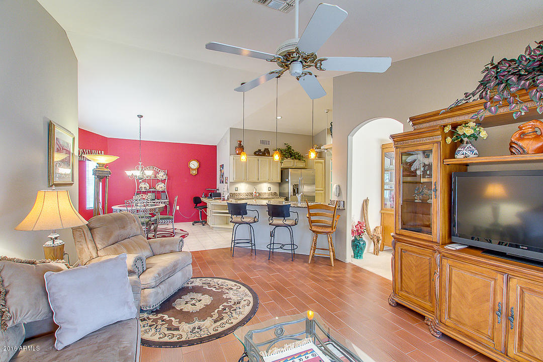 15724 Piccadilly Road Goodyear, AZ 85395 - Photo 13 of 39 14-Piccadilly