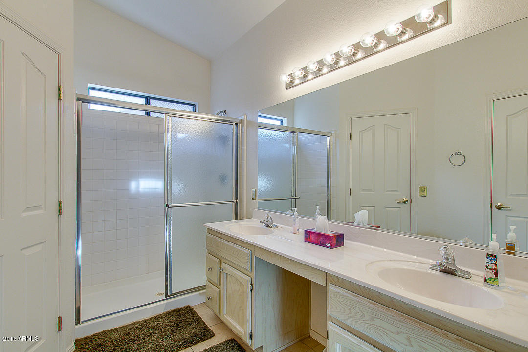 15724 Piccadilly Road Goodyear, AZ 85395 - Photo 25 of 39 28-Piccadilly