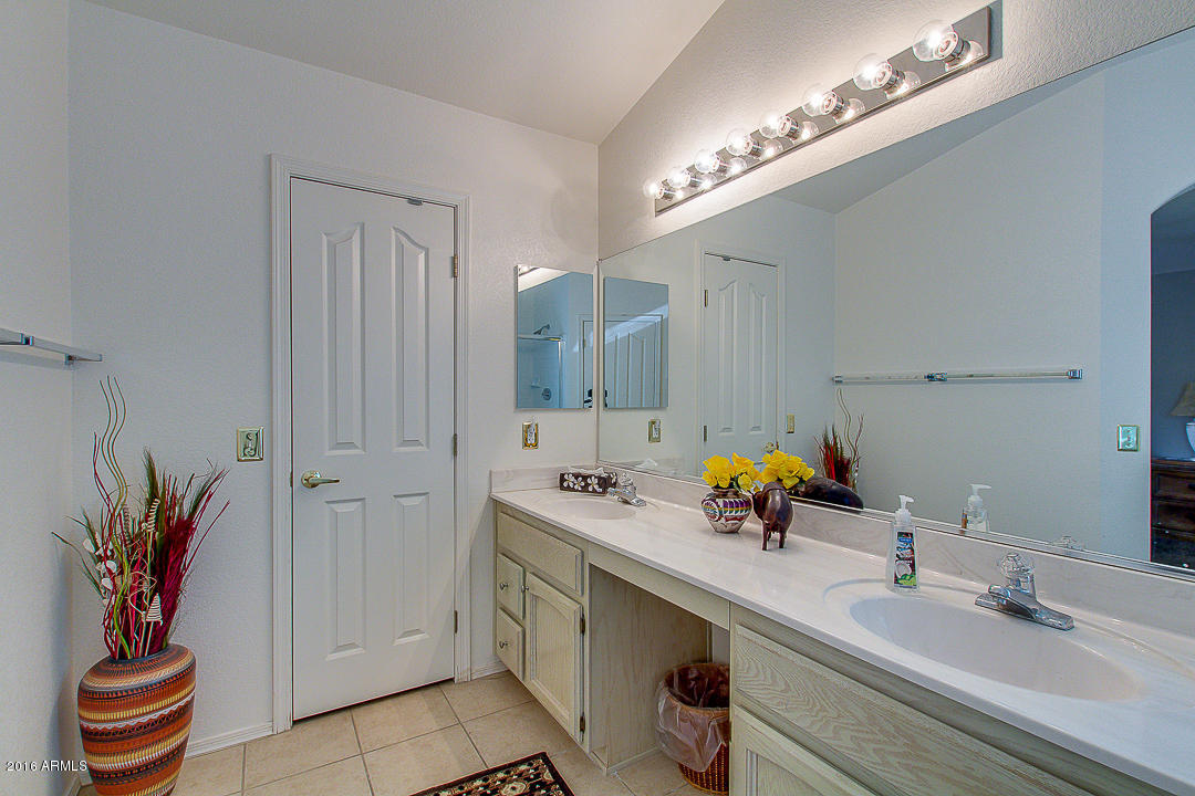 15724 Piccadilly Road Goodyear, AZ 85395 - Photo 29 of 39 32-Piccadilly