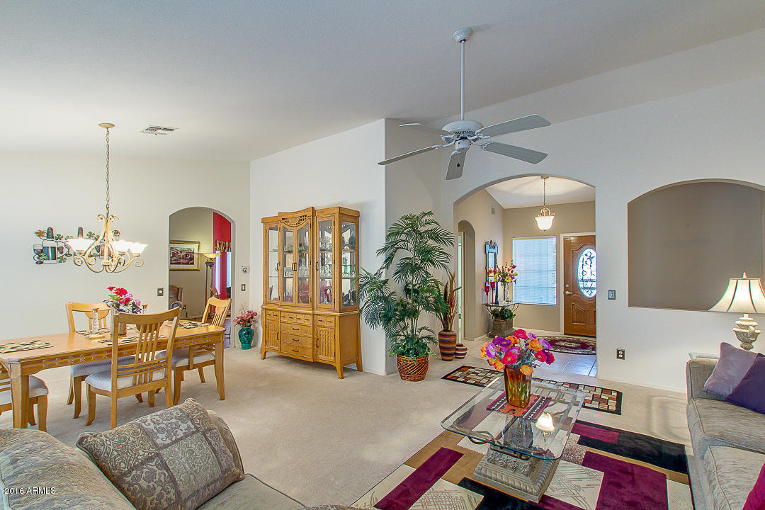 15724 Piccadilly Road Goodyear, AZ 85395 - Photo 7 of 39 08-Piccadilly