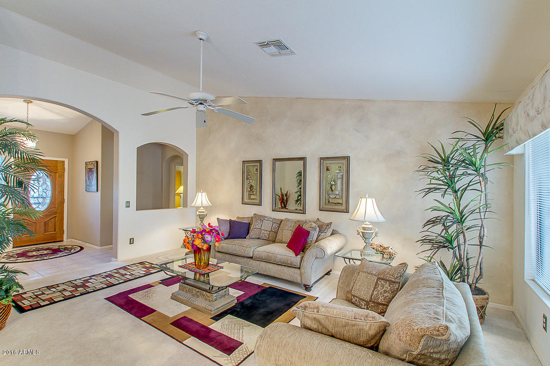 15724 Piccadilly Road Goodyear, AZ 85395 - Photo 8 of 39 09-Piccadilly