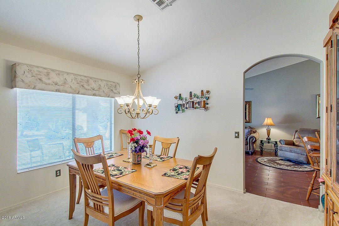 15724 Piccadilly Road Goodyear, AZ 85395 - Photo 9 of 39 10-Piccadilly