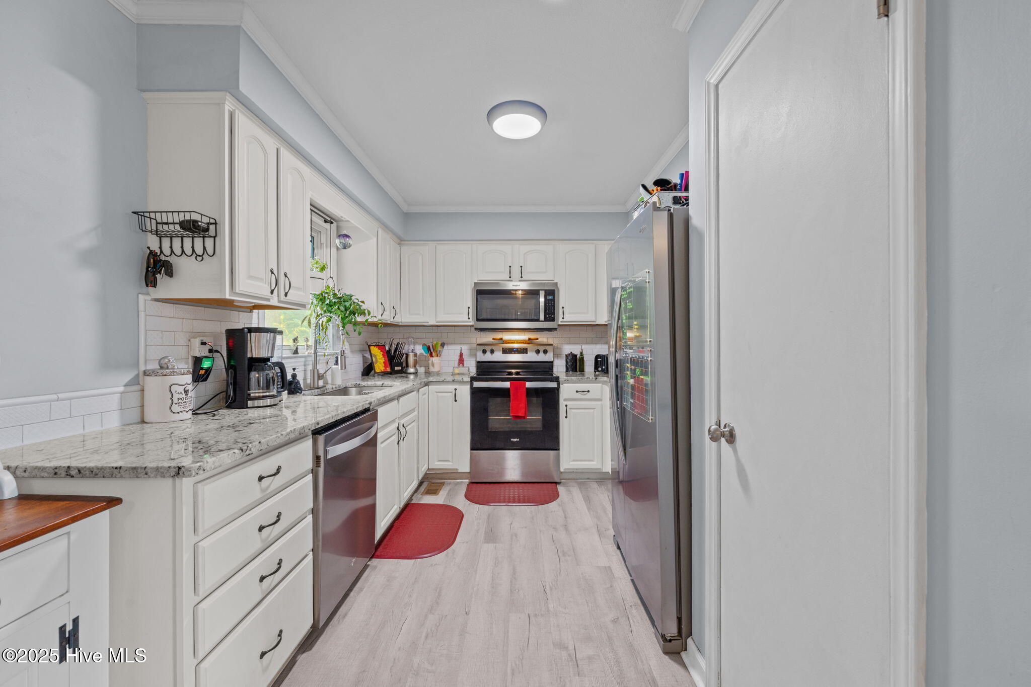 108 Poplar Road Havelock, NC 28532 - Photo 12 of 29 12-web-or-mls-DSC_7082