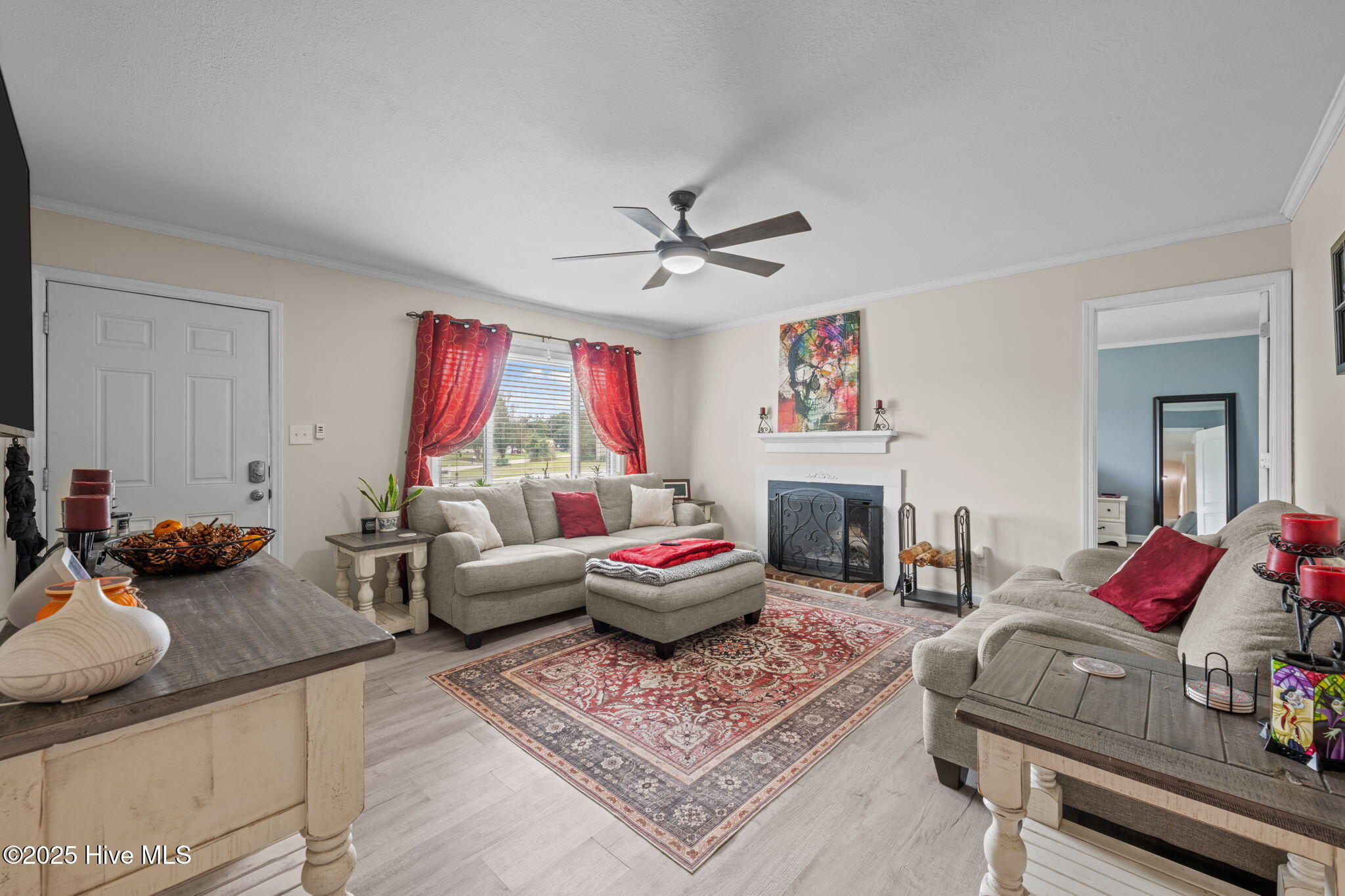 108 Poplar Road Havelock, NC 28532 - Photo 5 of 29 5-web-or-mls-DSC_7061