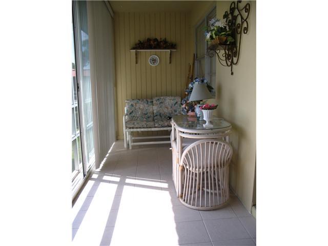 1937 Southwest Palm City Road, Unit 19I Stuart, FL 34994 - Photo 3 of 25 Gallery Image 3