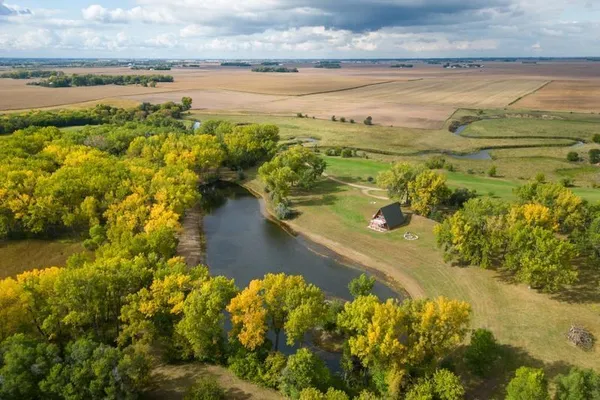 $1,200,000 | 1323 230th Avenue, Fairmont, MN 56031