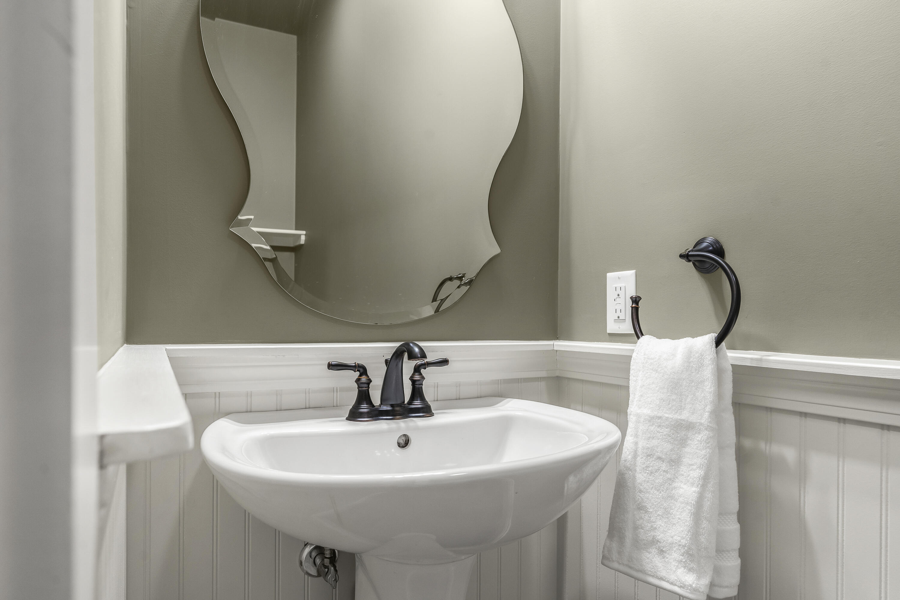 2 Franklin Circle Cape Elizabeth, ME 04107 - Photo 23 of 49 37-2 Franklin Cir, Cape Elizabeth, ME-TP