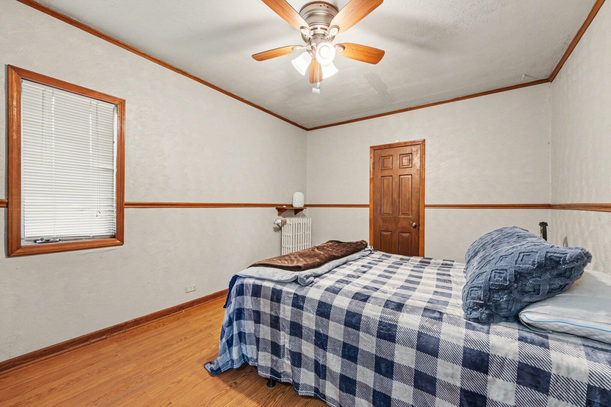 12706 Grant Street Crown Point, IN 46307 - Photo 12 of 26 2038x1359