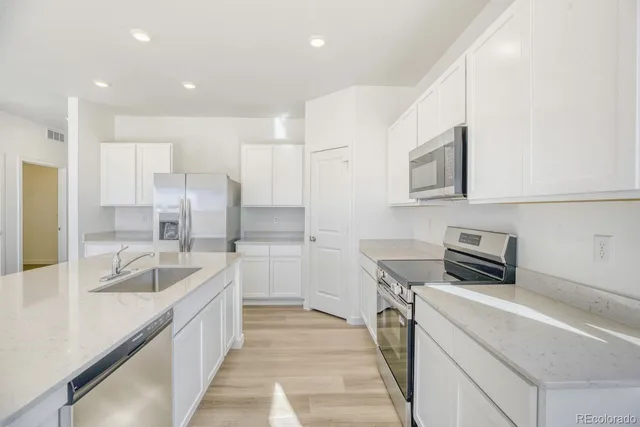 $489,900 | 4246 Lucas Drive, Johnstown, CO 80534