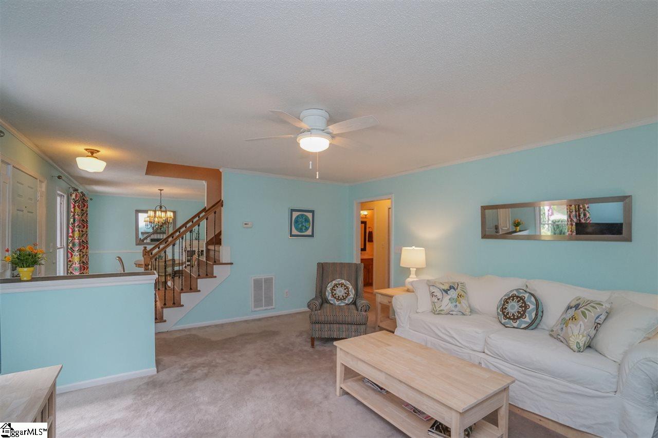 214 Spring View Lane Taylors, SC 29687 - Photo 8 of 34 Gallery Image 8